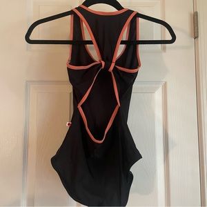 Yumiko Leotard - Alex